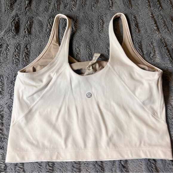 Like new Lululemon align tank Size - Picture 4 of 5